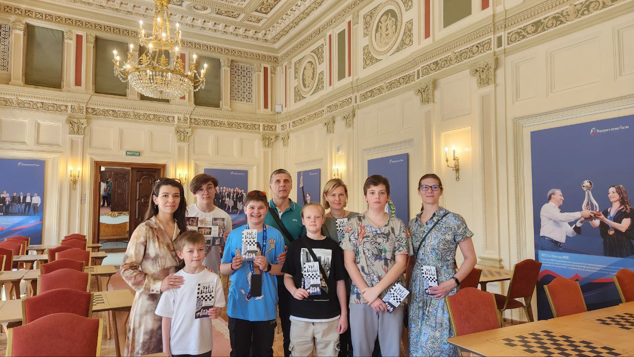 Москва. 15 июня 2023 группа детей и родителей посетила уникальный музей шахмат